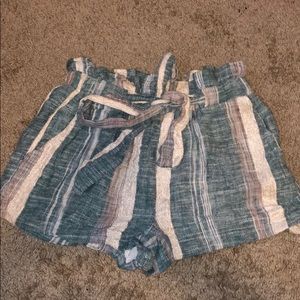 Humming Bird Size small flowy shorts